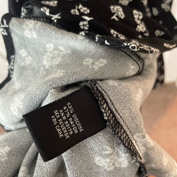 Dress - S - Picture 4 of 4